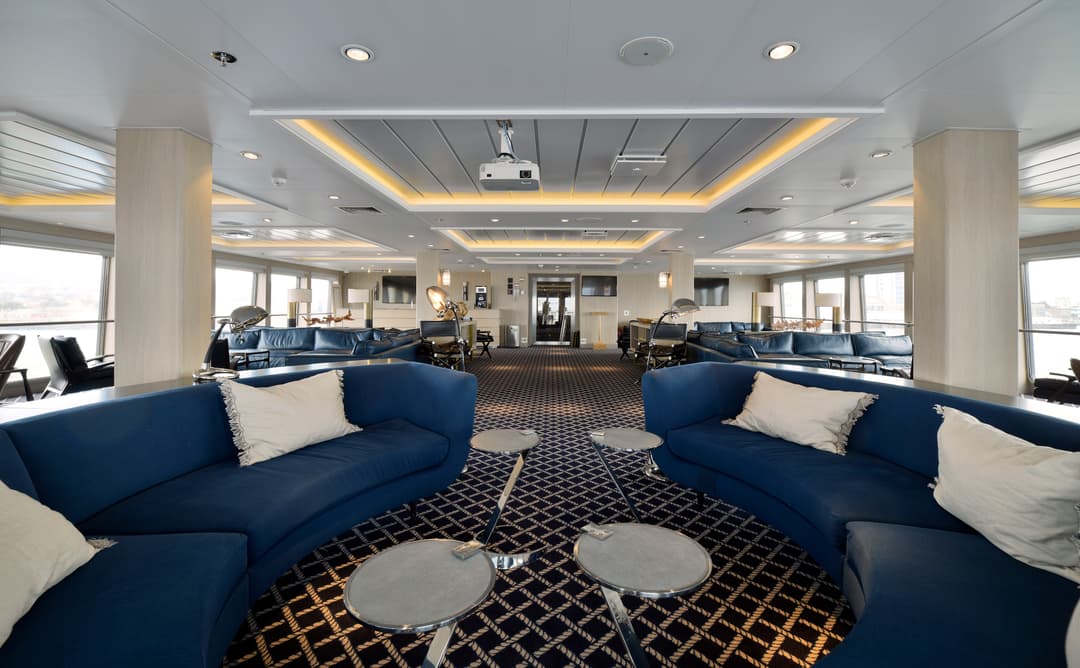 Australis Ventus Australis Sky Lounge 1