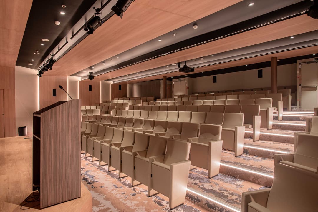 Quark Expeditions World Explorer Theater 5