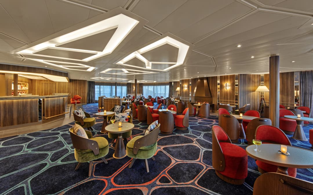 Seabourn Seabourn Venture The Club