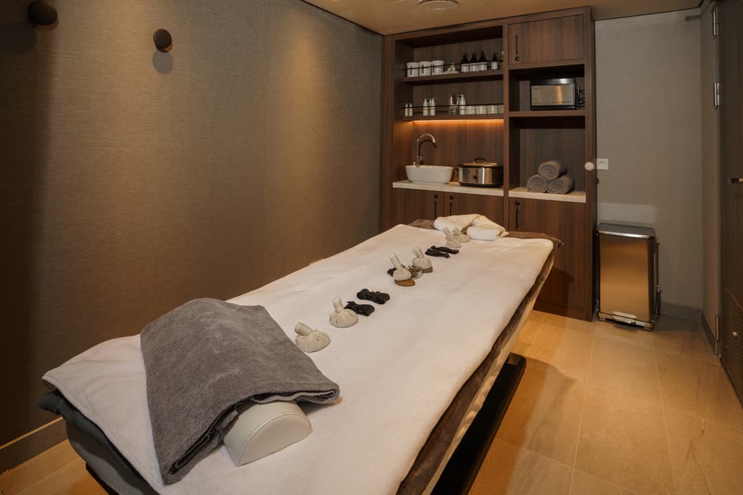 Qe Ultramarine Spa Sauna 6