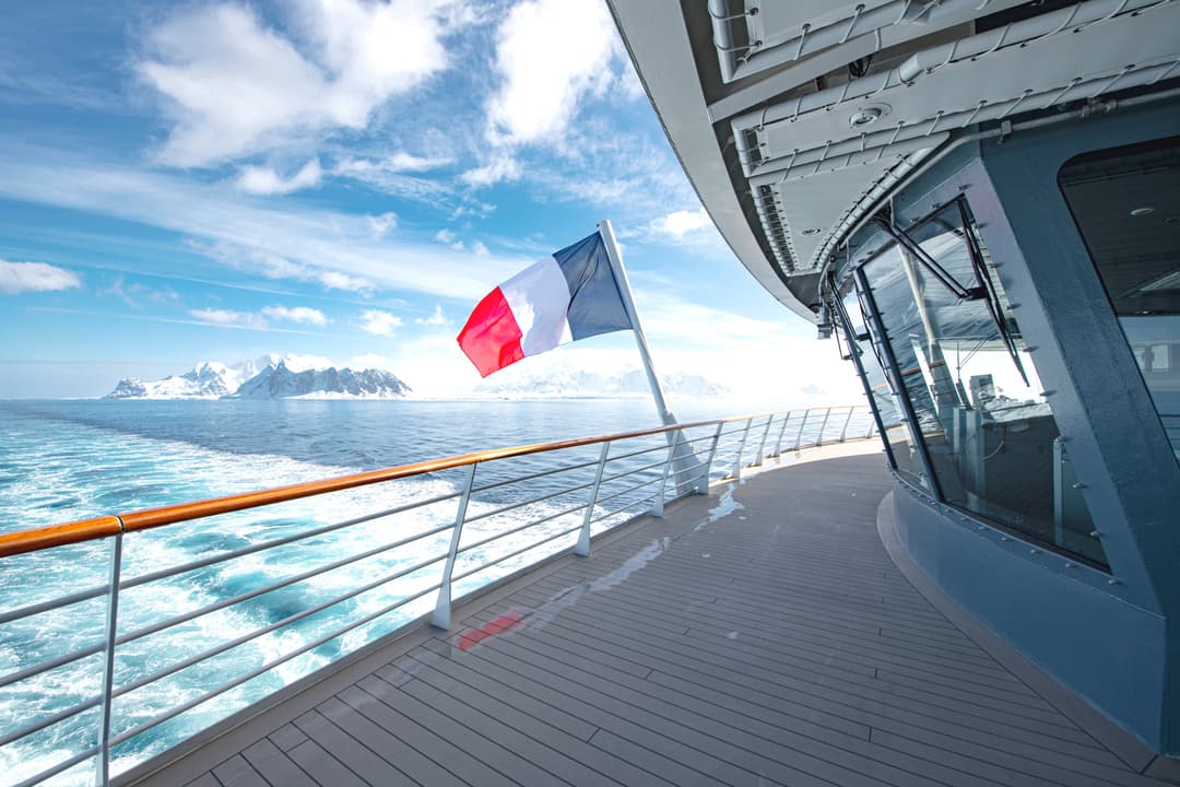 Ponant Le Commandant Promenade Deck Copyrights Belong To Ponant Olivier Blaud