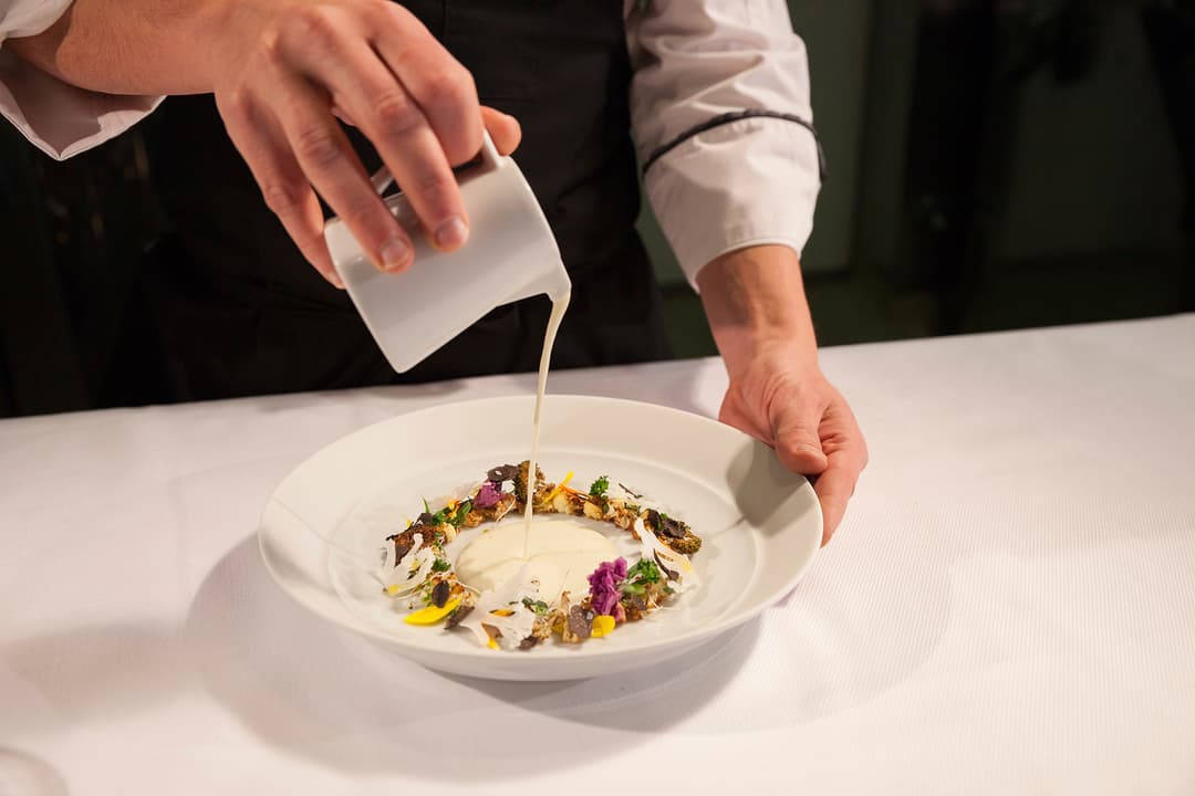 Scenic Eclipse Lumière Cauliflower Cream 3