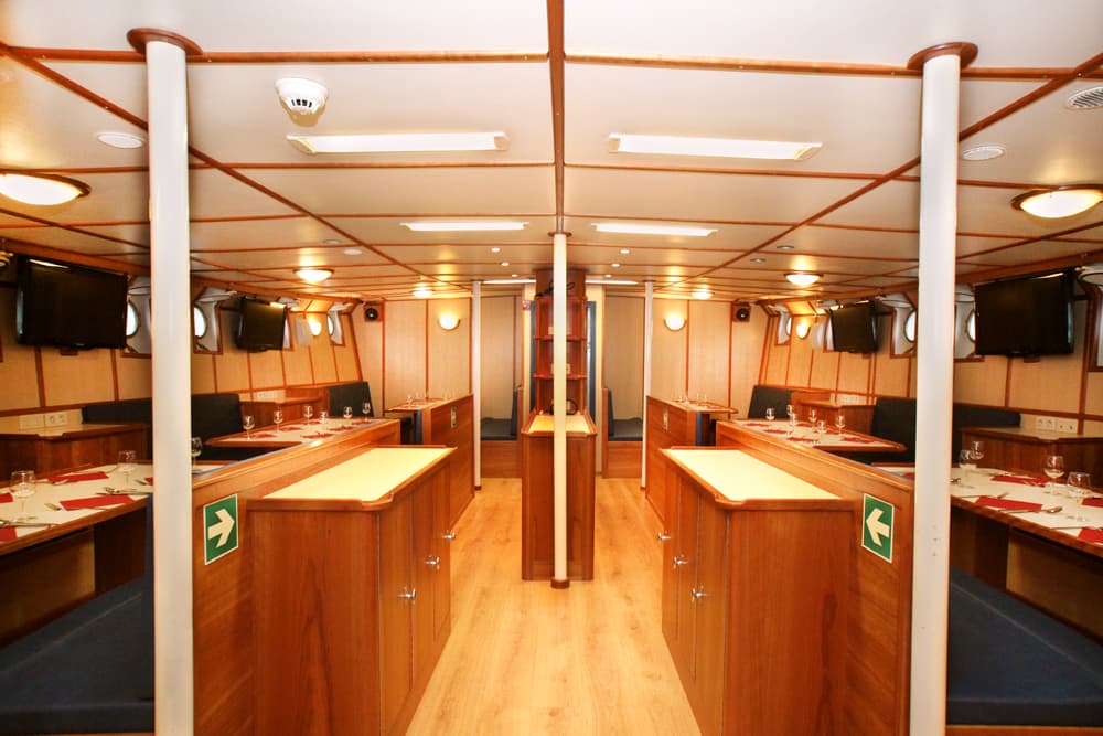 Rembrandt van Rijn dining & lecture room © Monica Salmang-Oceanwide Expeditions _2_.jpeg