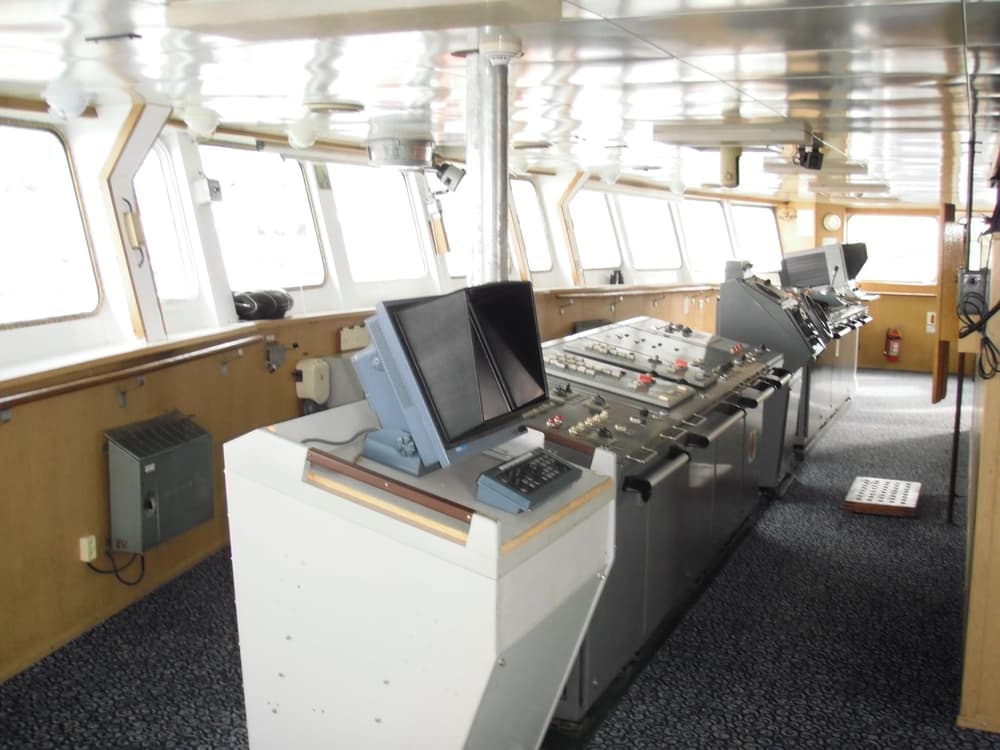 Bridge Ortelius 2 © Oceanwide Expeditions.JPG_.jpeg