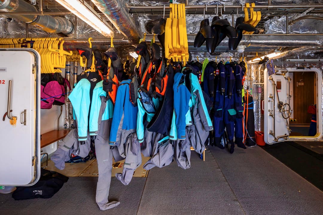 Ae Expeditions, Sylvia Earle, Activity Equipment Storage, Sylvia Earle, Richard I'anson