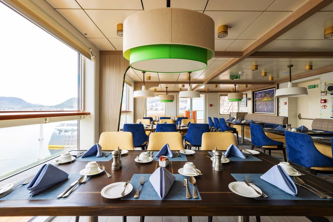 Ae Expeditions, Sylvia Earle, The Rockhopper Restaurant, Deck 8, Sylvia Earle, Richard I'anson 1