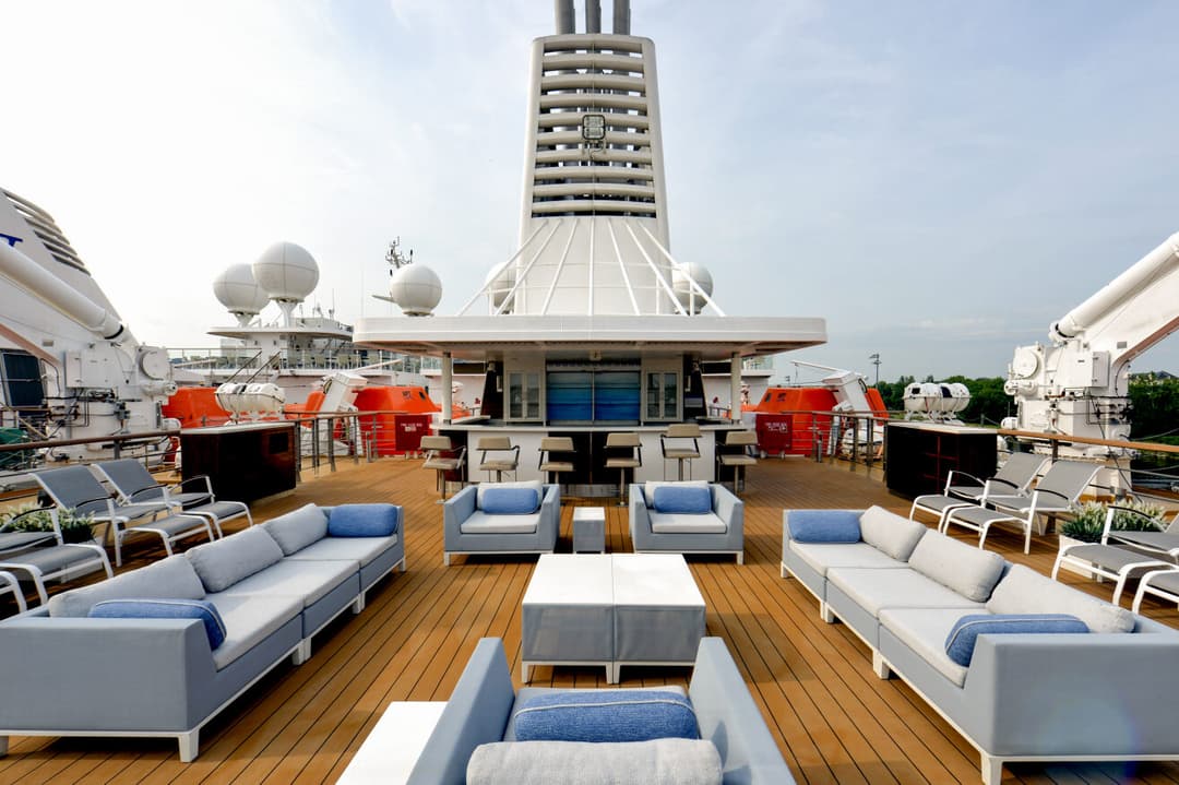 Quark Expeditions, Ocean Explorer, Observation Deck And Solar Bar