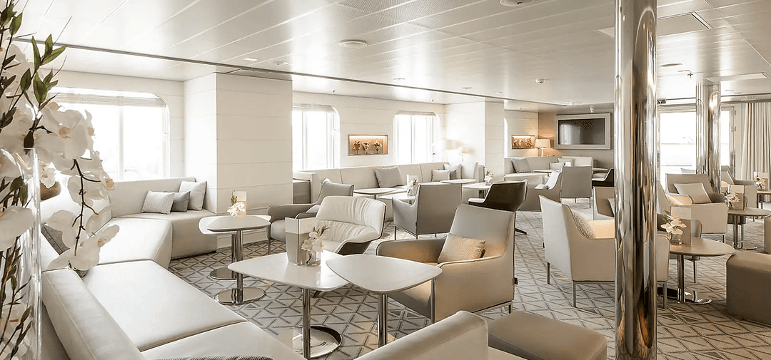 Ponant, Le Lyrial, The Main Lounge