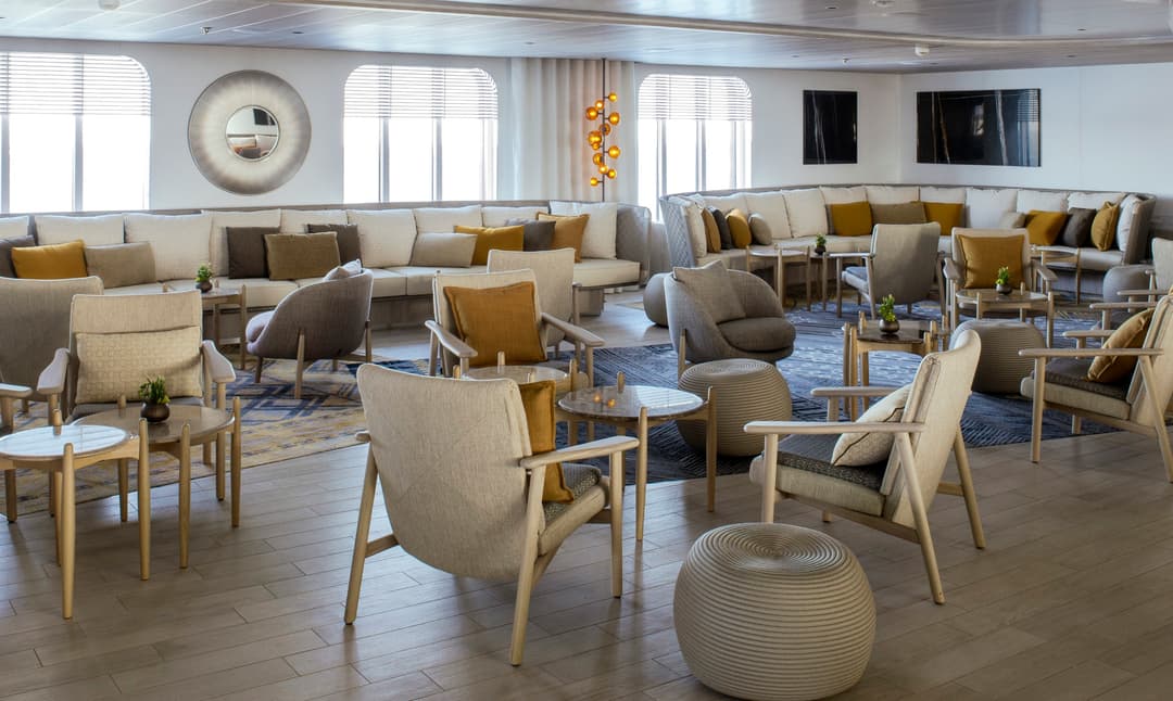 Ponant Le Bougainville Lounge, ©Ponant, Credit. Nicolas Matheus