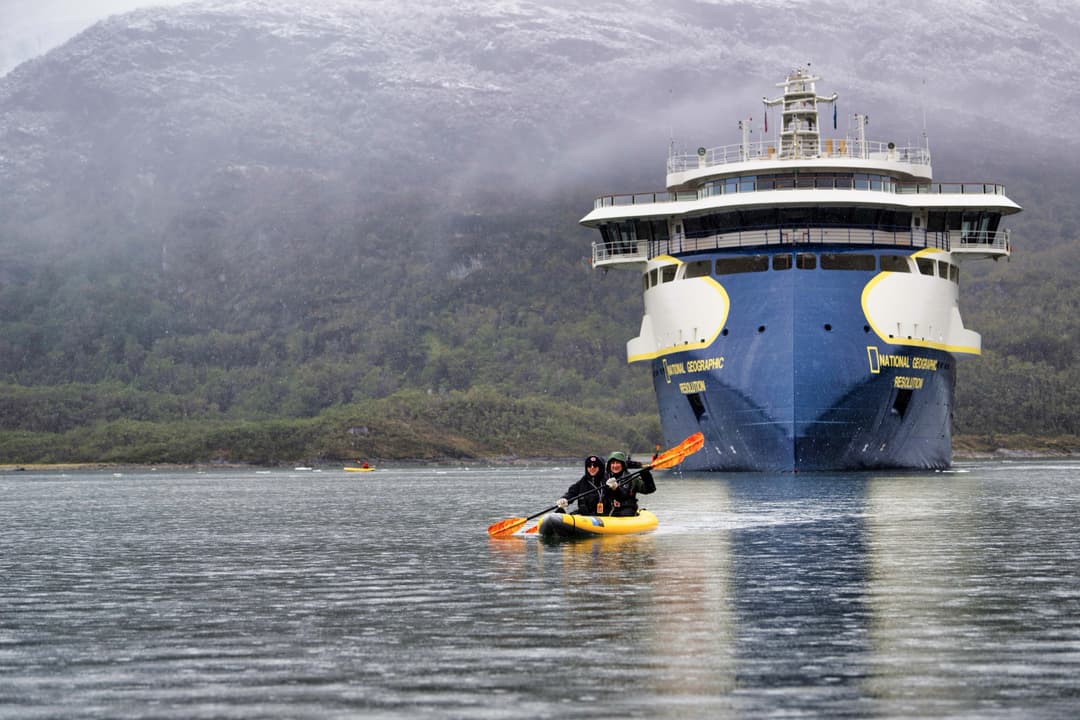 Ng Le Ng Resolution Kayaks Patagonia Tierra Del Fuego Fjord ©Lindblad Expeditions David Vargas