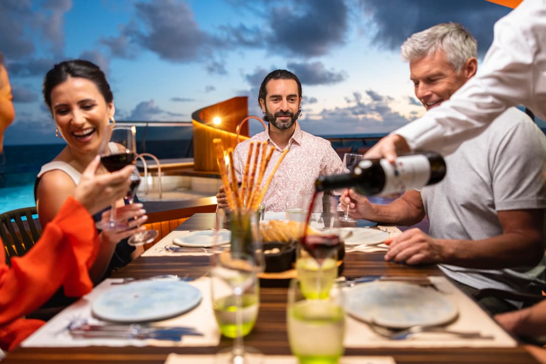 Seabourn Venture Earth & Ocean 1, Credit. Scott Martin