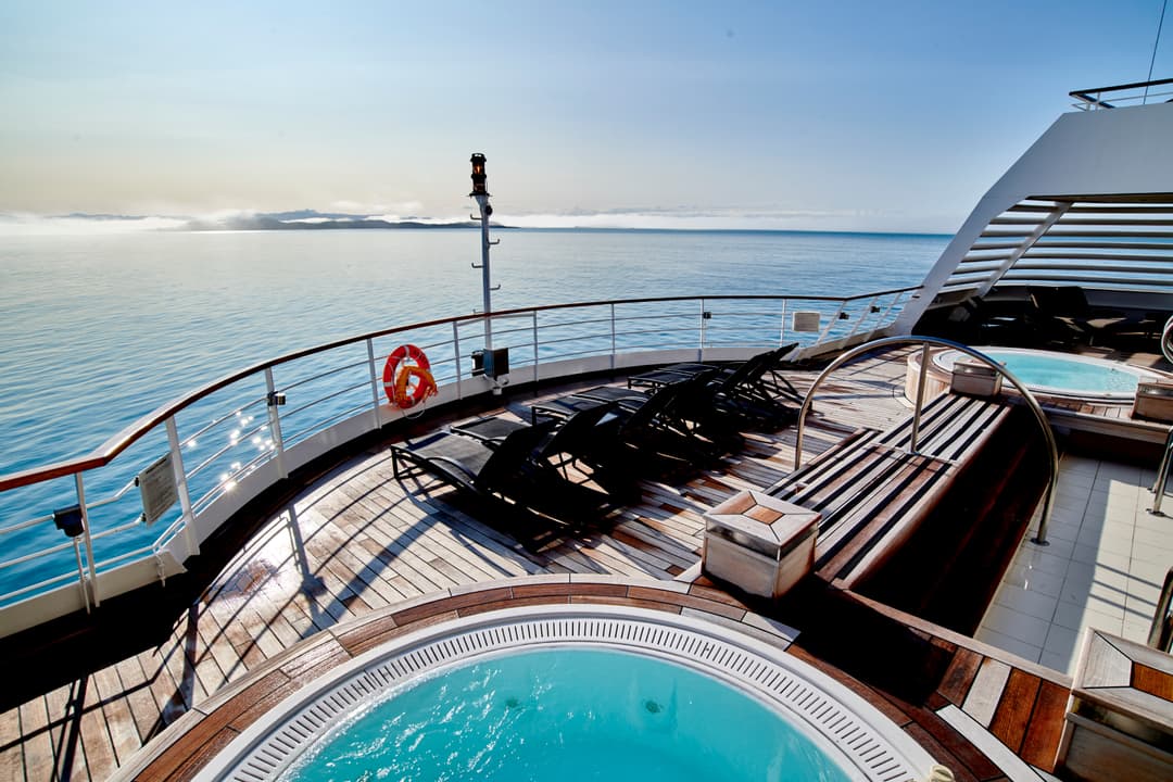 Seabourn Quest Sun Deck 3, Credit. Mike Louagie