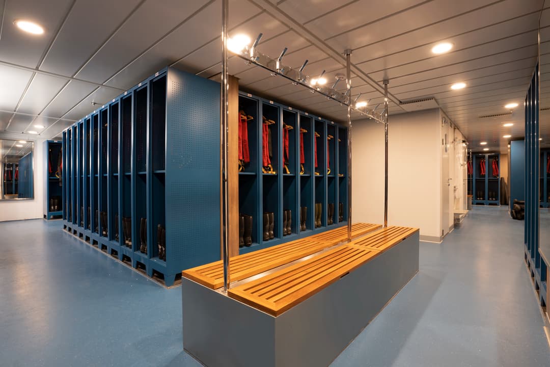Polar Latitides Ocean Albatros Mudroom 1