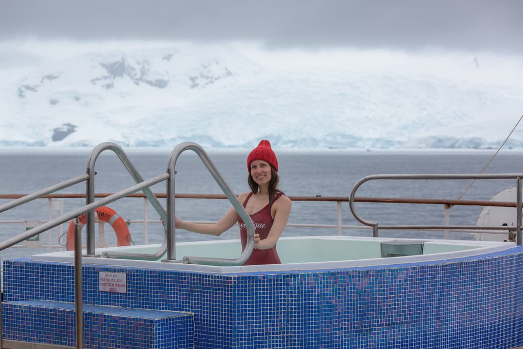 Poesidon Expeditions, Mv Sea Spirit, Jacuzzi @Makhorov