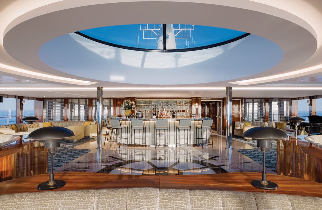 Aov World Traveller Observation Lounge 0