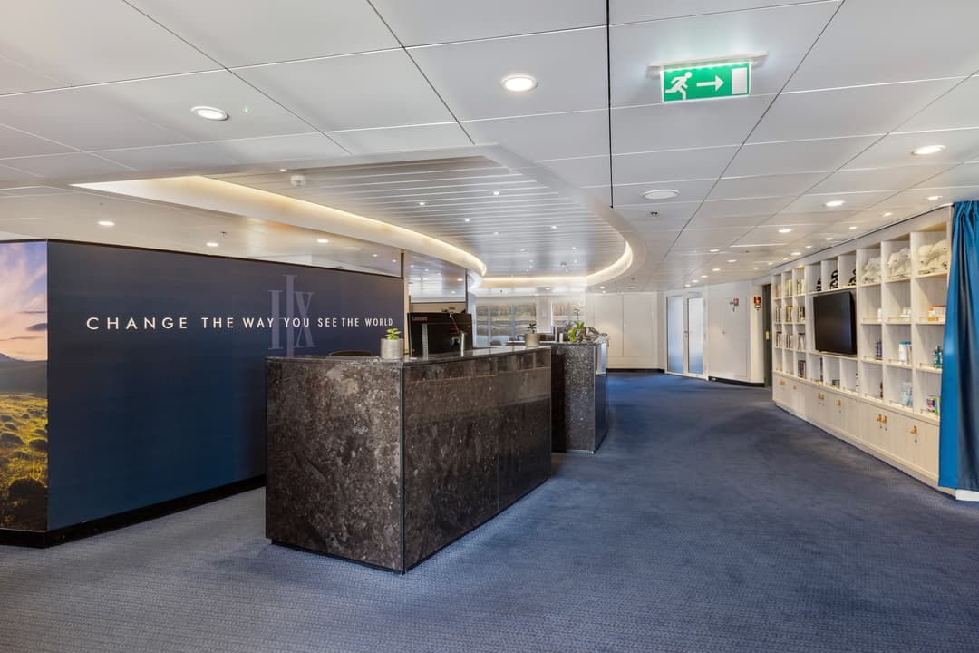 Hx Hurtigruten Expeditions, Ms Spitsbergen, Reception, Credit Espen Mills 1