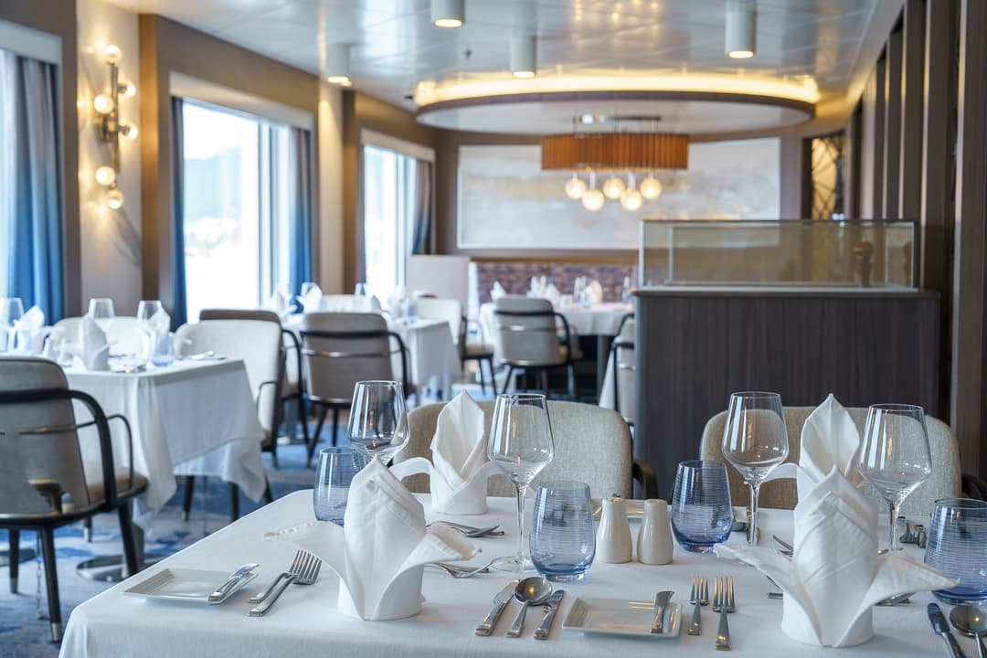 Quark Expeditions, Ocean Explorer Private Dining Room 1 ©Quark Expeditions