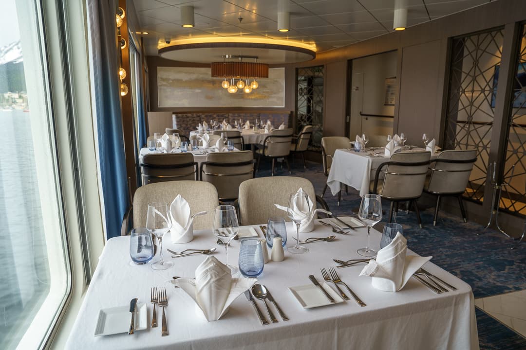 Quark Expeditions, Ocean Explorer Private Dining Room 3 ©Quark Expeditions