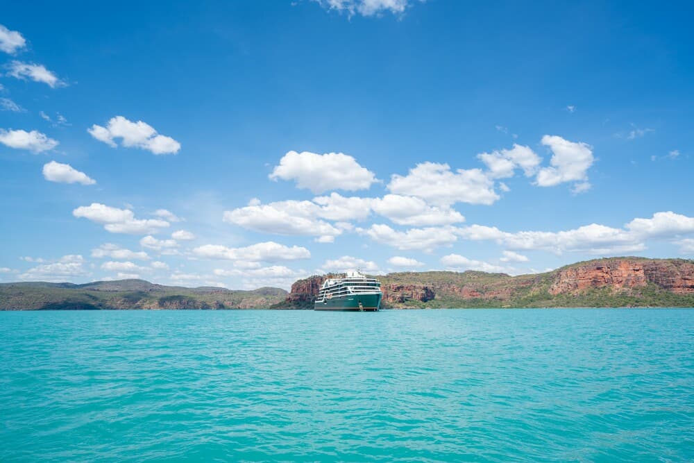 24-Day White Continent & Chilean Fjords Explorer