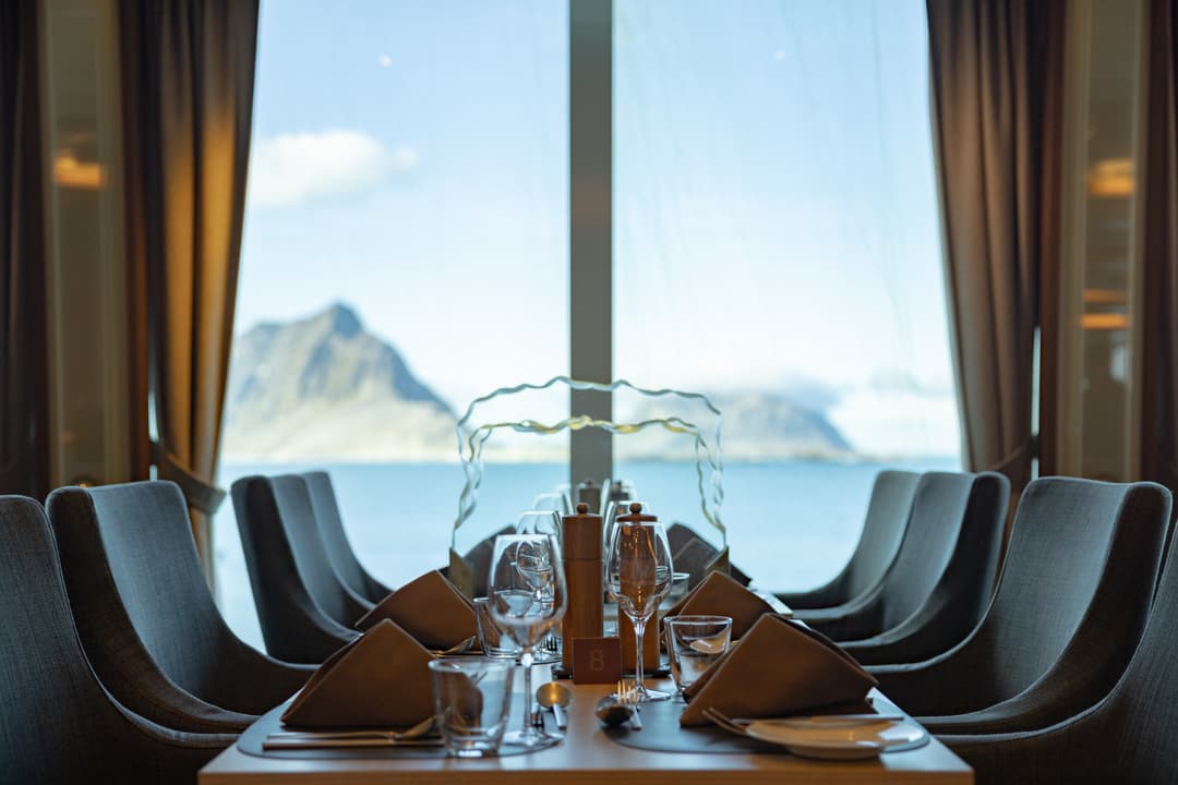 Hx Hurtigruten Expeditions Ms Fram Lindstrøm 4 ©Espen Mills