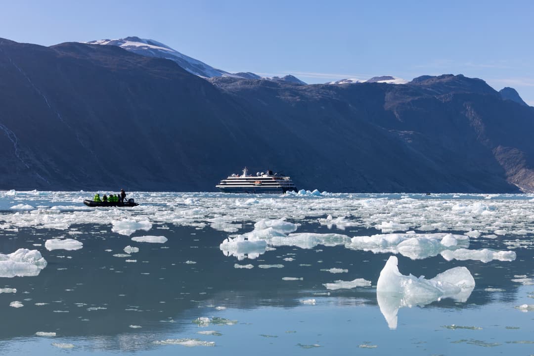Atlas Ocean Voyages World Voyager Evighedsfjord Zodiacs ©Atlas Ocean Voyage