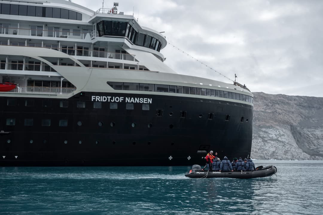 Hx Expeditions Greenland Perlerfiup Kangerlua Ms Fridtjof Nansen ©Kim Rormark