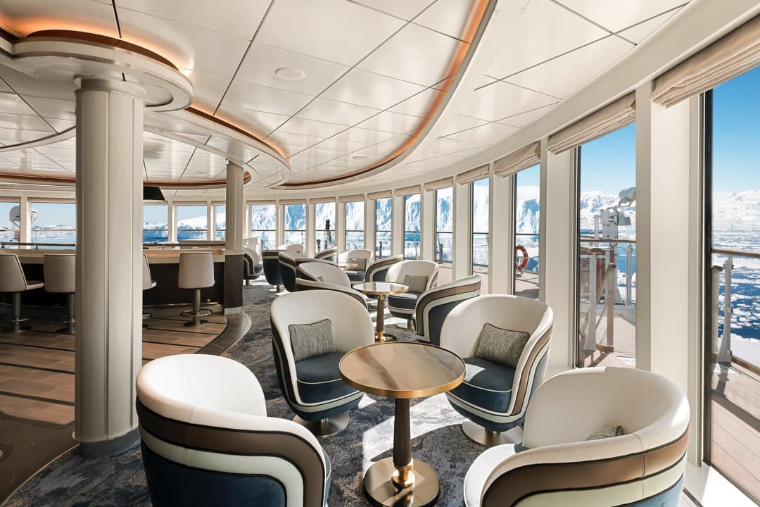 Ae Expeditions Douglas Mawson Observation Lounge ©Ae Expeditions 2
