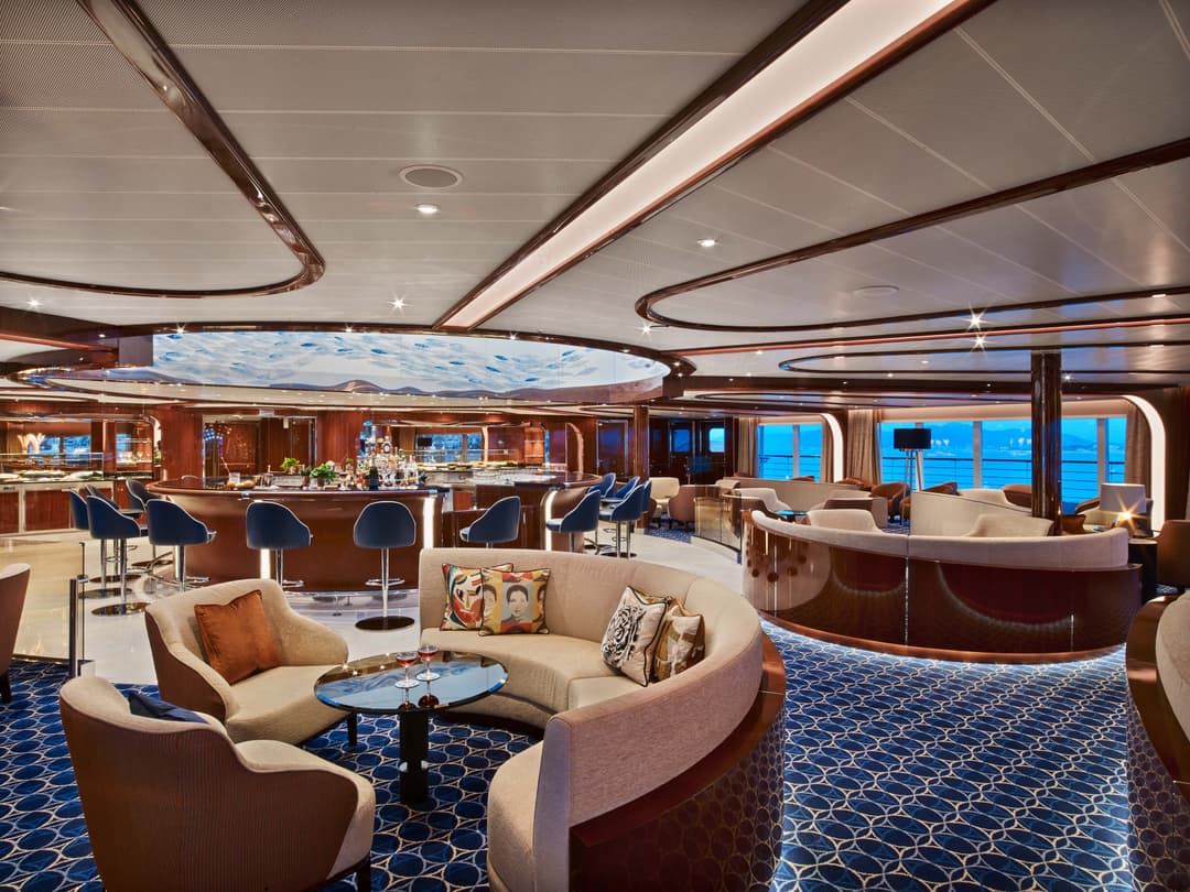 Seabourn Encore Observation Bar ©Eric Laignel 1