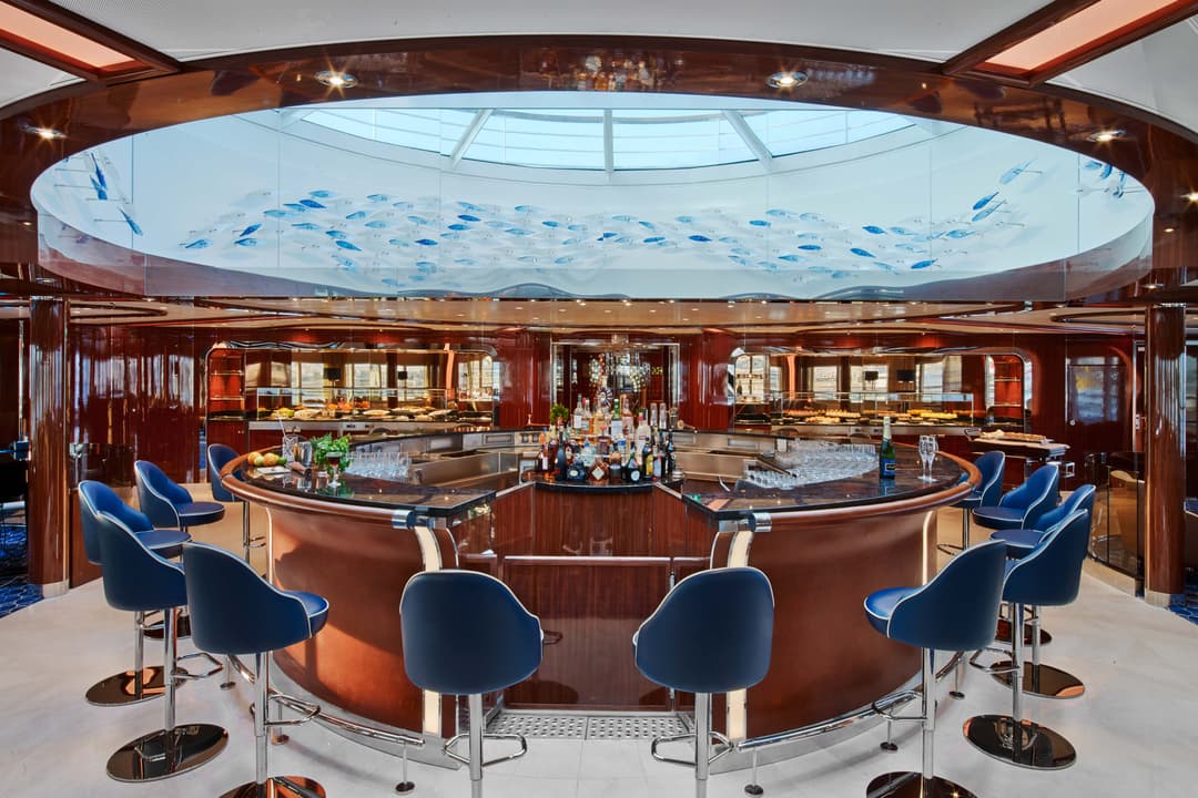 Seabourn Encore Observation Bar ©Eric Laignel 2