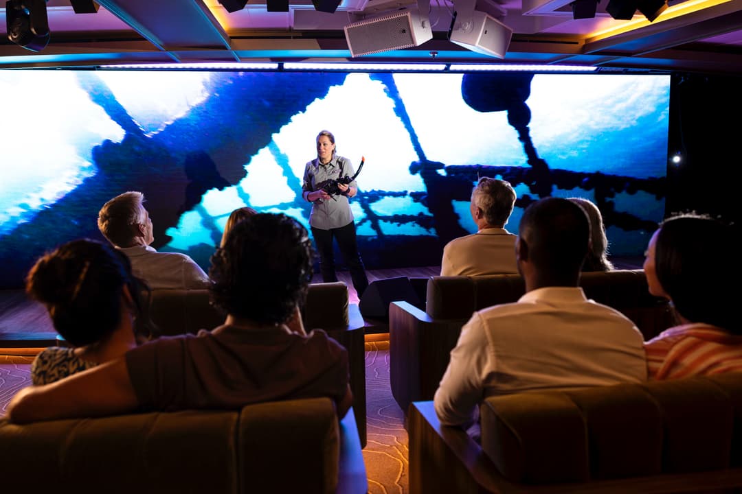 Seabourn Venture Discovery Centre ©Scott Martin 2