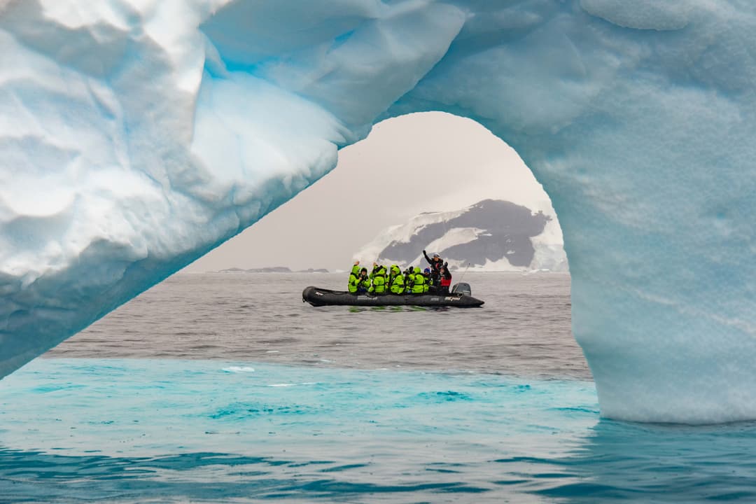Atlas Ocean Voyages Antarctica Zodiac 4 ©Atlas Ocean Voyages