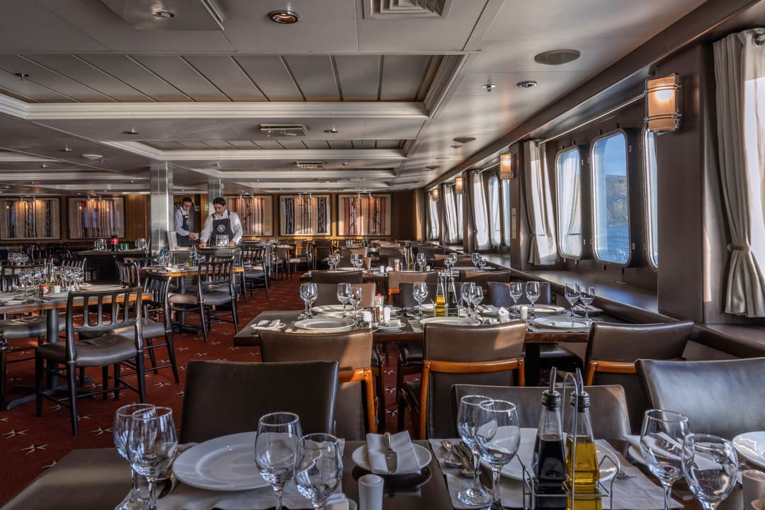 ©Australis Dining Room