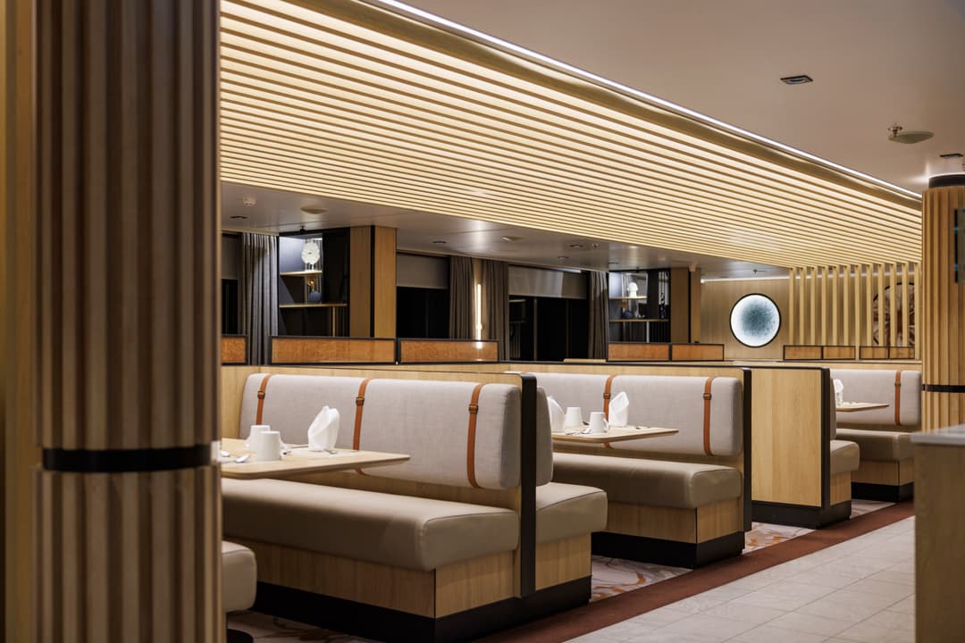 Sh Diana The Swan Restaurant ©Swan Hellenic 2