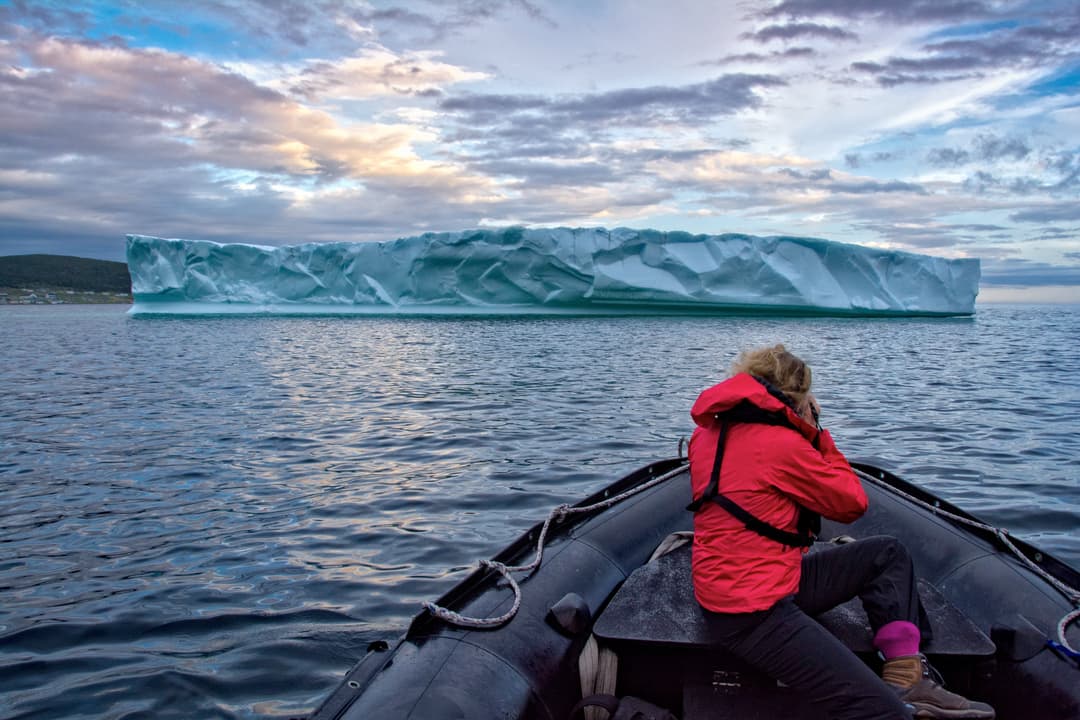 Zodiacs Excursions ©Dennis Minty Adventure Canada