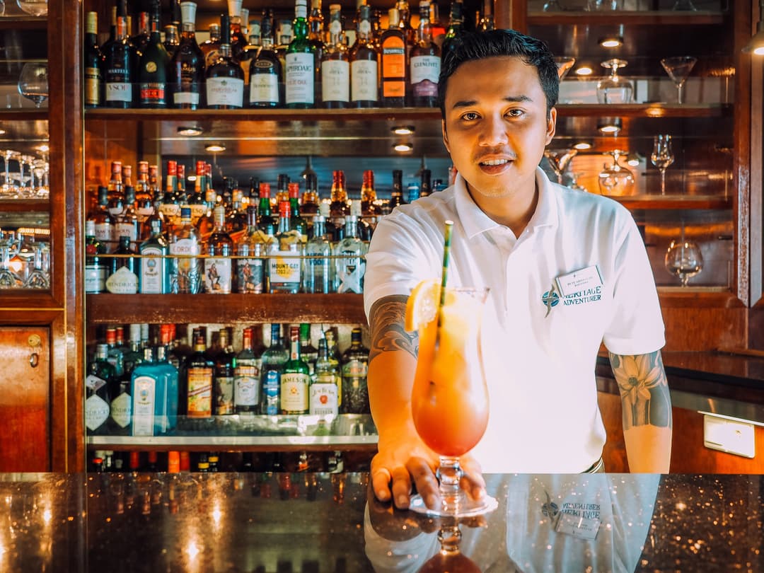 Heritage Expeditions Heritage Adventurer Bartender ©D.Brown