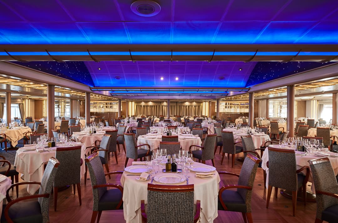 Silversea Cruises Silver Cloud The Restaurant 2 ©Silversea Cruises Ltd