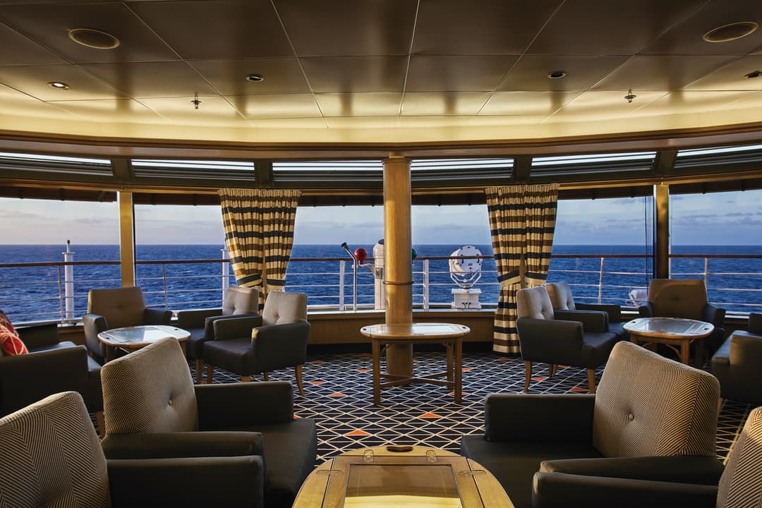 Silversea Cruises Silver Wind Observation Library 1 ©Silversea Cruises Ltd