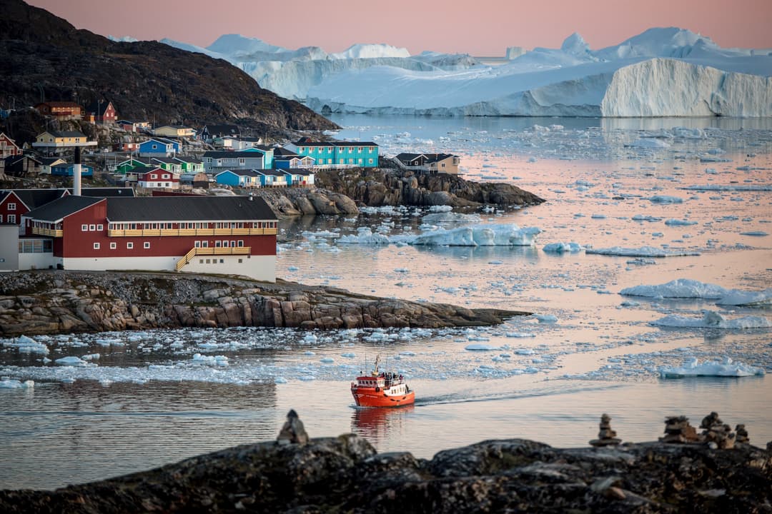Polar Latitudes Greenland Illulisat Town ©Albatros Arctic Circle