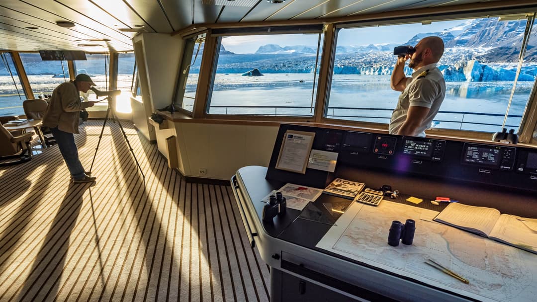 Ng Le Ng Endurance Bridge Interior Greenland ©Ralph Lee Hopkins & Lindblad Expeditions