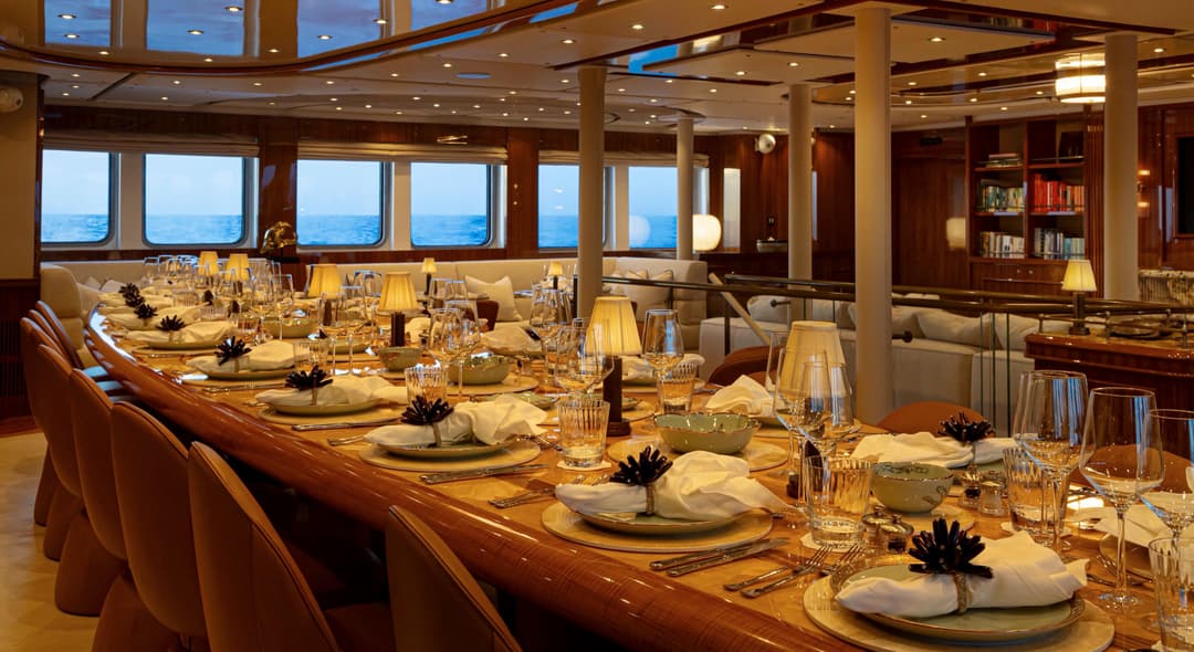 Aqua Lares Main Saloon Indoor Dining ©Aqua Expeditions 4