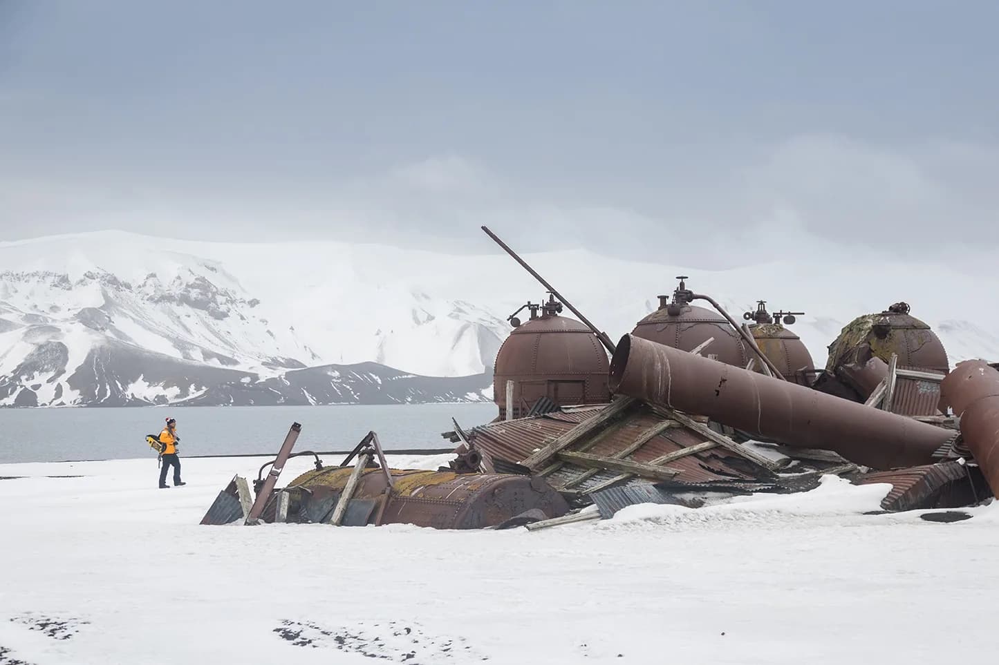 Antarctic Express: Crossing the Circle
